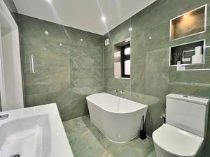 Photo 11- click for photo gallery